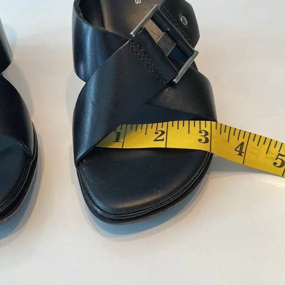 Bare Traps Ladies Wedge sandal, size 7M - Picture 10 of 10